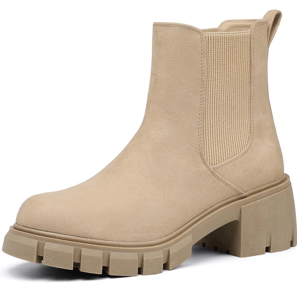Women's Tan Chelsea Boots